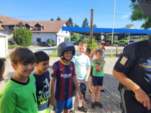 Besuch der 3. Klassen bei der Polizeiinspektion Raaba-Grambach