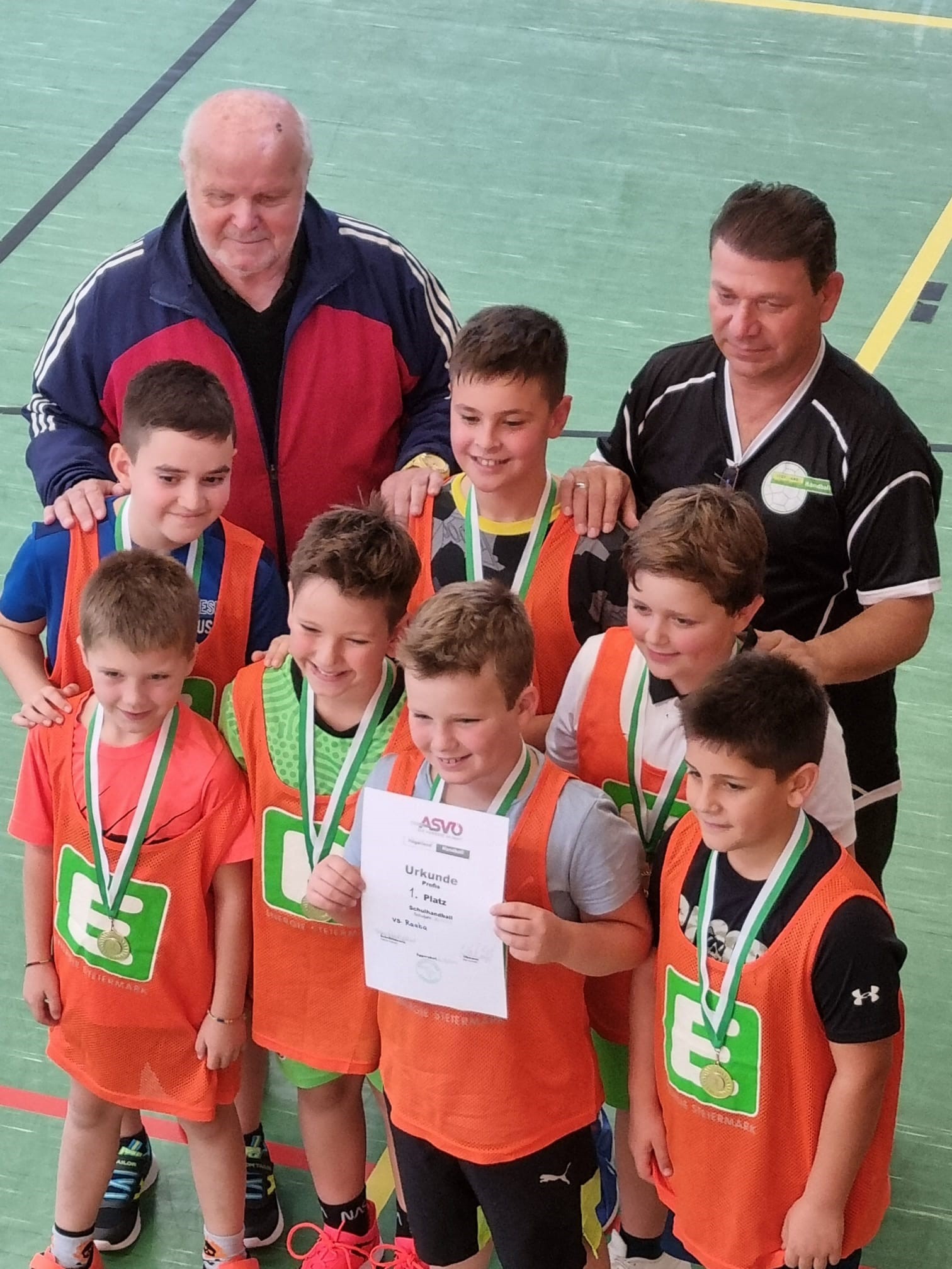 Handballspiel 1. Platz Volksschule Raaba Handballspiel 1. Platz Volksschule Raaba